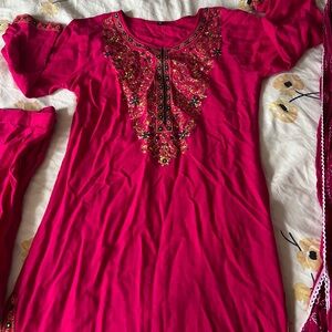 Embroidered Pink Kurta